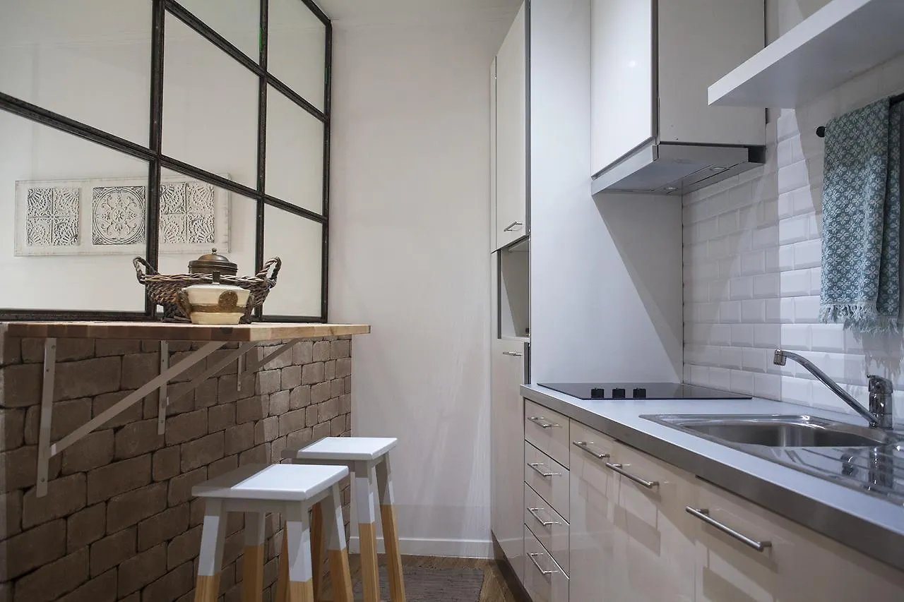 The Alfama - Cozy Alfama Studio In The Heart Of Lisbon Apartment